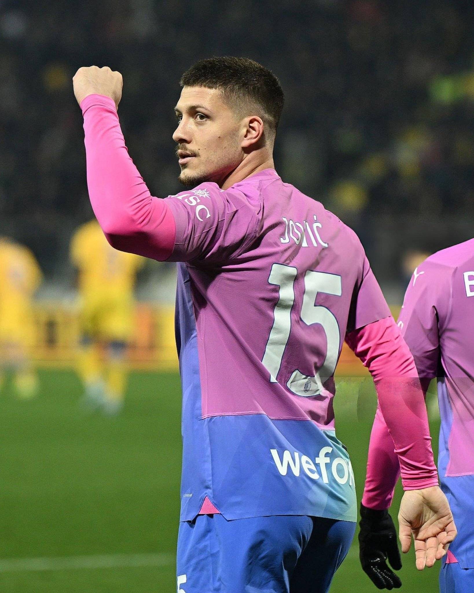 包含意大利杯今夜走向成谜;上海久事绝杀压哨;球迷炸锅;身体对抗强度拉满的词条 包含意大利杯今夜走向成谜;上海久事绝杀压哨;球迷炸锅;身体对抗强度拉满的词条